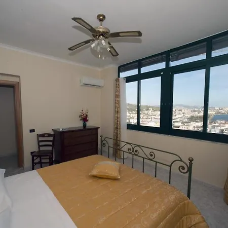 House La Panoramica * Monte di Procida